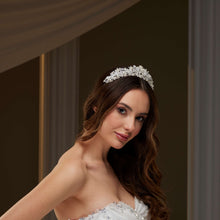 Load image into Gallery viewer, Elegant Crystal &amp; Pearl Tiara