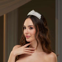 Load image into Gallery viewer, Crystal &amp; Rhinestone Shiny Tiara