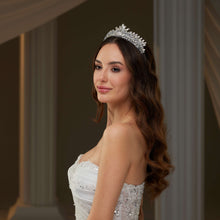 Load image into Gallery viewer, Crystal &amp; Rhinestone  Tiara