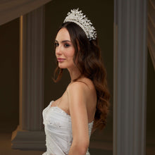Load image into Gallery viewer, Luxury Bridal Tiara with Crystals &amp; Pearls