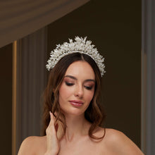 Load image into Gallery viewer, Luxury Bridal Tiara with Crystals &amp; Pearls