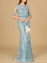 Load image into Gallery viewer, Short Sleeve Lace Fitted Gown