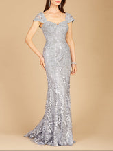 Load image into Gallery viewer, Fitted Lace Mermaid Gown