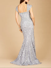 Load image into Gallery viewer, Fitted Lace Mermaid Gown