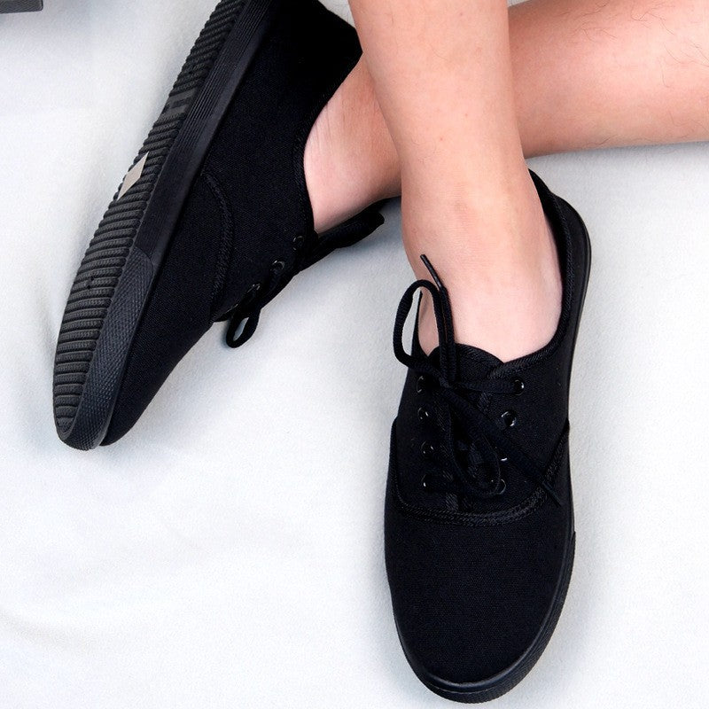 Lace-Up Classic Canvas Sneakers - Breathable Flat Shoes for Everyday Wear