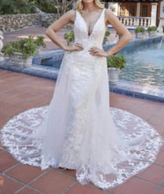 Load image into Gallery viewer, Blakelyn Wedding Dress