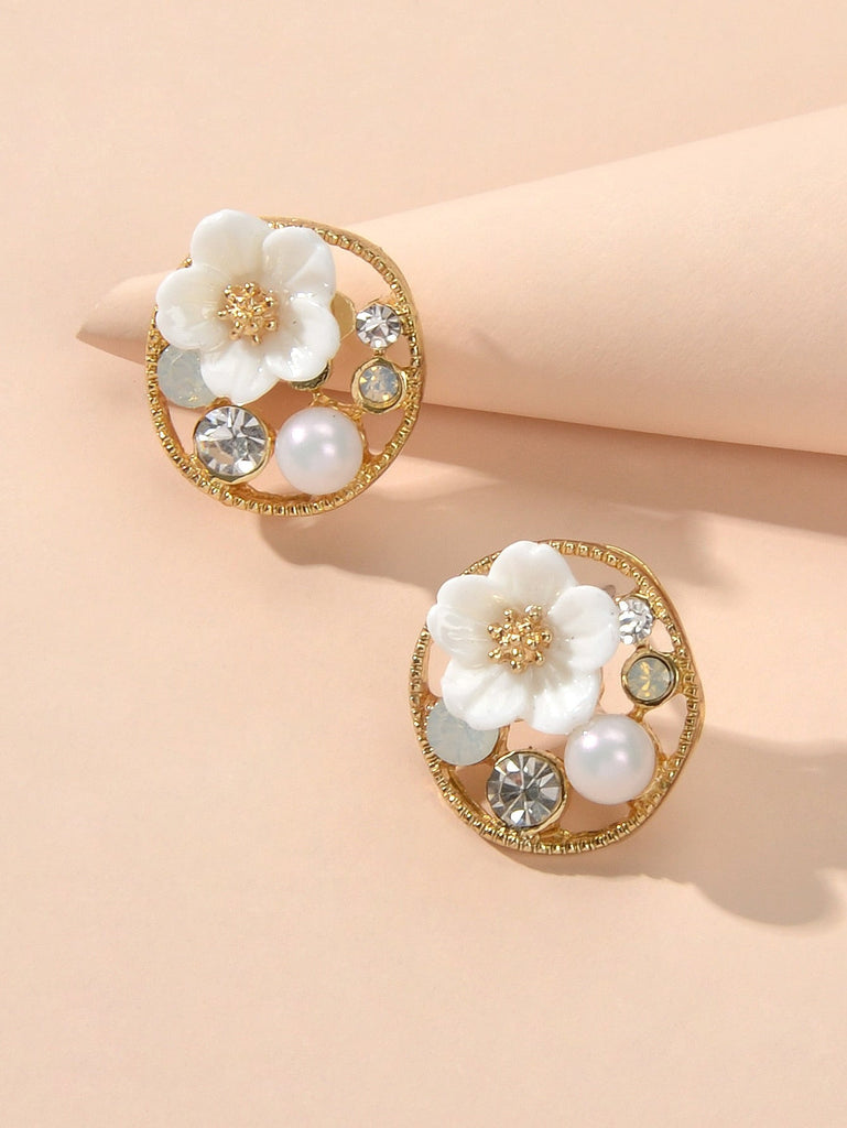 White Floral Stud Earrings Gold Triangle Earrings Set Elegant Jewelry Collection