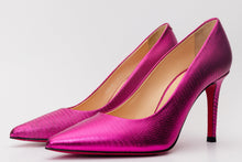Load image into Gallery viewer, The Maple Fuchsia Leather Pump Fuchsia Sole Women Shoe
