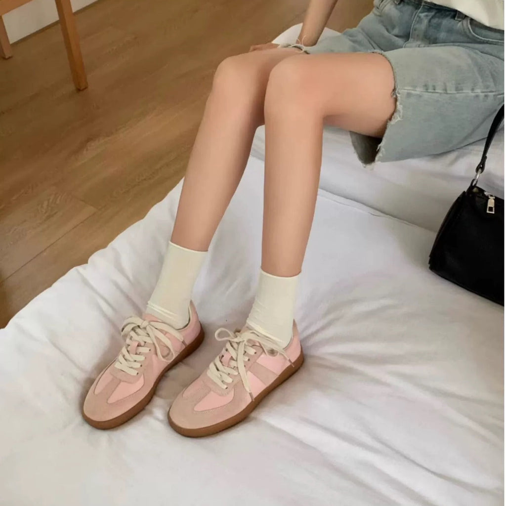 Women's Korean Retro Patchwork Lace-Up Flat Shoes - Round Toe Casual Leather Flats