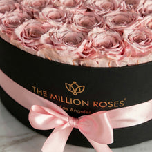 Load image into Gallery viewer, Heart Black Box | Light Pink Roses