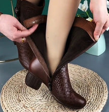 Load image into Gallery viewer, Women's Velvet-Lined Mid-Calf Fashion Boots | Chunky Heel Side Zipper | Fall Winter