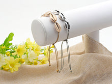 Load image into Gallery viewer, Pull Tie Style Cowrie bracelet, V46