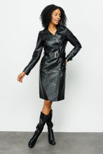 Load image into Gallery viewer, The Folcata Black Leather Women Jacket
