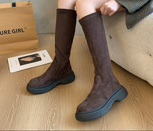 Load image into Gallery viewer, Women's Chunky Sole Suede Boots | Round Toe Slip-On Winter Boots