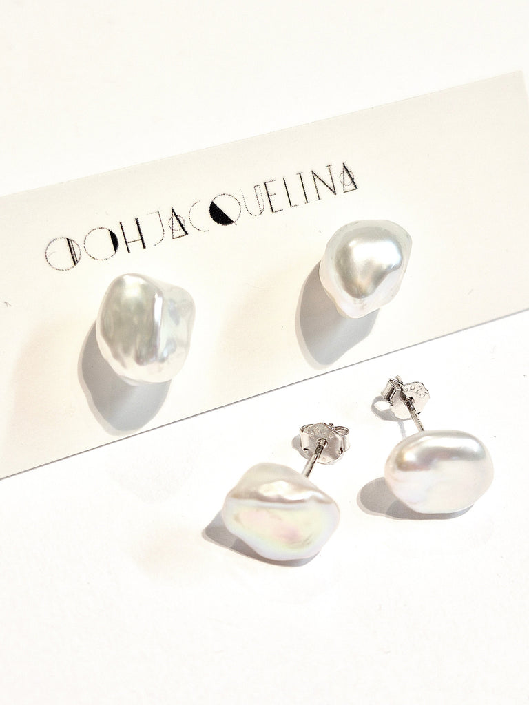 Genuine pearl stud earrings