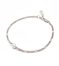 Load image into Gallery viewer, Keshi Pearl Figaro Chain bracelet