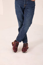 Load image into Gallery viewer, The Majesty Burgundy Leather Men Sneaker