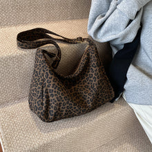 Load image into Gallery viewer, Leopard Print Crossbody Bag