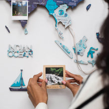 Load image into Gallery viewer, 3D LED / LUMINOUS Wooden World Map 3.0 Ocean