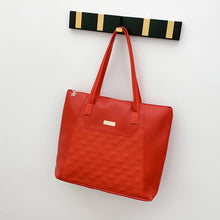 Load image into Gallery viewer, Diamond-Embossed Large-Capacity Tote Bag