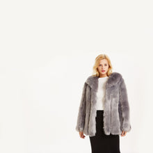 Load image into Gallery viewer, New European And American Stylish Fox-fur Lapel Coat