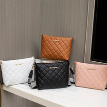 Load image into Gallery viewer, Women's Quilted Chain Crossbody Bag | Embroidered Chain Strap Shoulder Purse