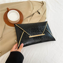Load image into Gallery viewer, Crocodile Pattern Envelope Clutch Bag