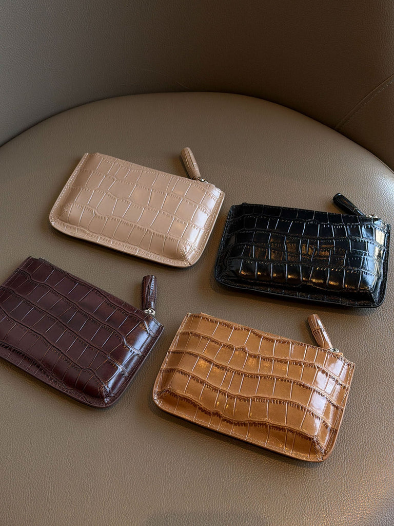 Premium Oil-Waxed Cowhide Leather Neck Wallet Cardholder Coin Purse - Crocodile Pattern Card Holder