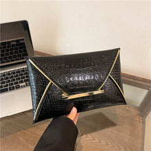 Load image into Gallery viewer, Crocodile Pattern Envelope Clutch Bag