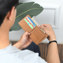 Load image into Gallery viewer, Kairo Slim Bi-Fold Wallet