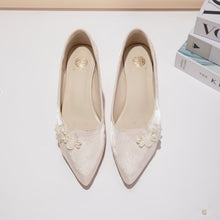 Load image into Gallery viewer, Women's Jacquard Pointed-Toe Kitten Heel Pumps | Floral Pearl Satin Dress Shoes