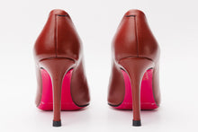 Load image into Gallery viewer, The Maneadero Dark Red Leather Pump Fuchsia Sole Women Shoe