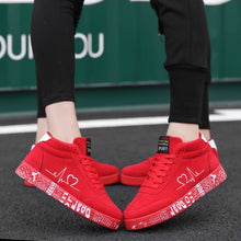 Load image into Gallery viewer, Men's Casual Letter Design Sneakers - Comfortable Low-Top Hiking Shoes