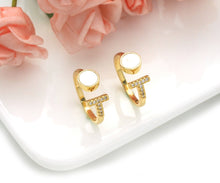 Load image into Gallery viewer, Round Mother of Pearl Bar ring, Sku#X369