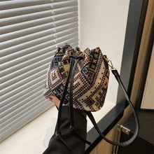 Load image into Gallery viewer, Retro Casual Travel Shoulder Crossbody Bag