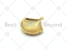 Load image into Gallery viewer, Star on Half Enamel and Half Gold Shell Shape Pendant, 18K Gold Filled Enamel Shell Charm,Enamel Jewelry Findings,28x28mm,Sku#L616