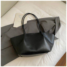 Load image into Gallery viewer, Retro Casual Large-Capacity Shoulder Bag