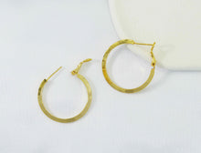 Load image into Gallery viewer, Gold Round Ring Huggie Hoop Earrings, Sku#B194