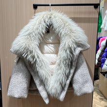 Load image into Gallery viewer, Womens Down Jacket With A Luxurious Cashmere Fur And Raccoon-Fur Collar