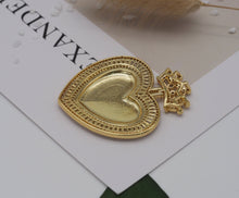 Load image into Gallery viewer, CZ Large Heart With Crown Charm, Sku#LK619