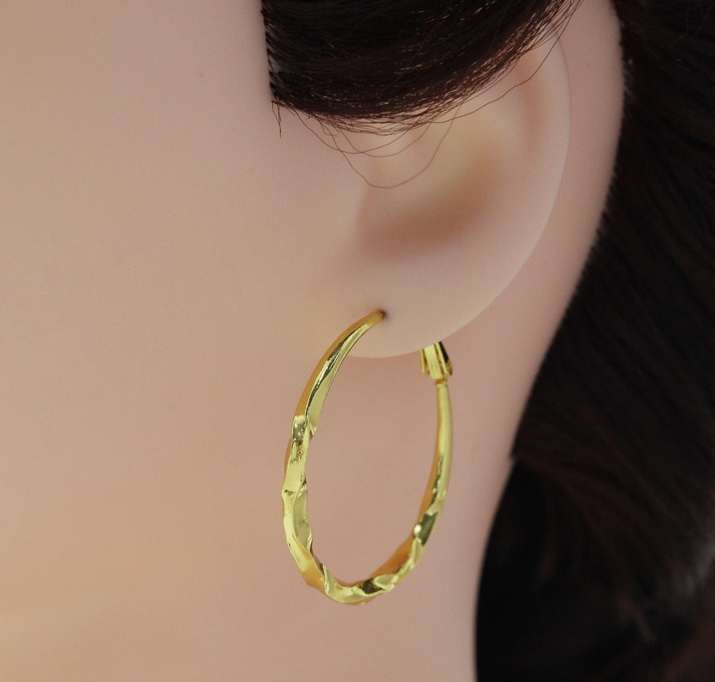 Round Ring Huggie Hoop Earrings, Sku#B195