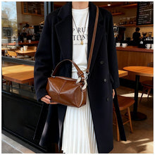 Load image into Gallery viewer, Retro Lightweight Shoulder Tote Bag