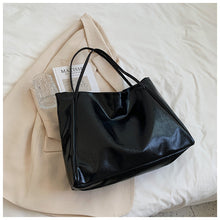 Load image into Gallery viewer, Women's Large Capacity Soft PU Leather Shoulder Bag Retro Casual Handbag