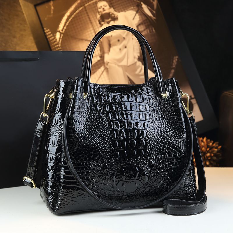 Crocodile-Print Women's Shoulder Bag - Textured PU Leather Handbag with Metal Accents