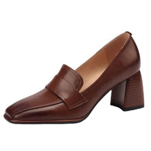 Load image into Gallery viewer, Retro Brown Chunky Heel Pumps