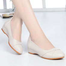 Load image into Gallery viewer, Women's Casual Round Toe Minimalist Low Heel Shoes | Cowhide Leather Flats