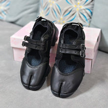 Load image into Gallery viewer, Women's Casual Velcro Sneakers – Breathable Mesh Low-Top Flat Shoes