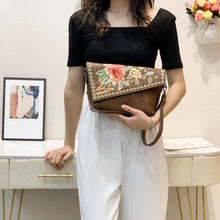 Load image into Gallery viewer, Embroidered Chinese-Style Women's Handbag - PU Leather Crossbody Shoulder Bag with Multiple Compartments