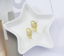 Load image into Gallery viewer, CZ Round Flower and MOP Adjustable Ring, Sku#LD245
