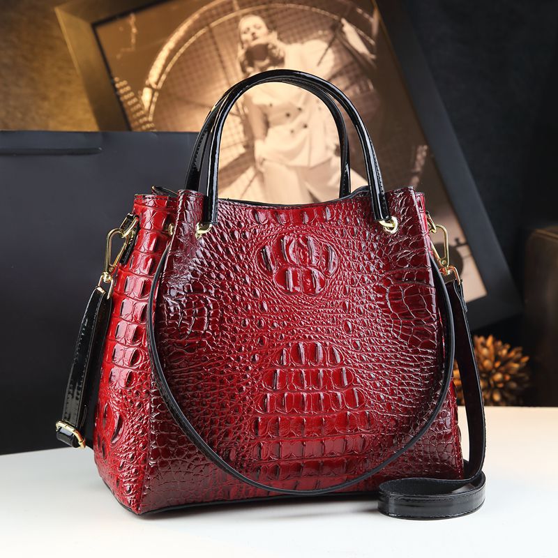 Crocodile-Print Women's Shoulder Bag - Textured PU Leather Handbag with Metal Accents